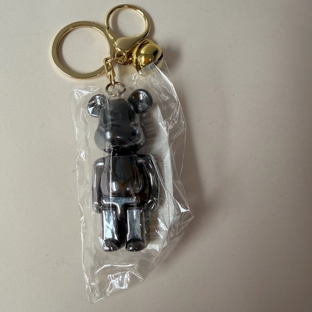 🐻 Gold & Charcoal Bear Keychain / Bag Charm – Kawaii / Coquette Accessory 🐻